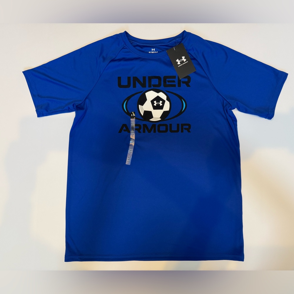 NWT. Blue Boys Under Armour Performance Shirt Size L